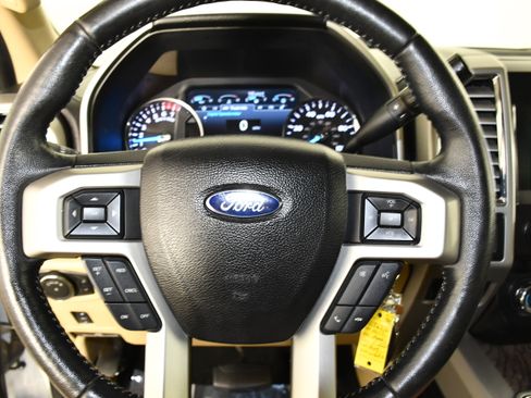 Used 2017 Ford F250 Lariat w/ Chrome Package AWD/4WD image 22