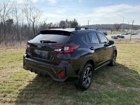 New 2026 Subaru Crosstrek 2.0i Premium AWD/4WD image 9