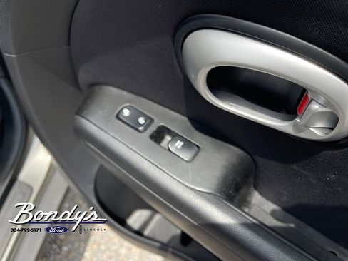 Used 2015 Kia Soul + FWD image 20