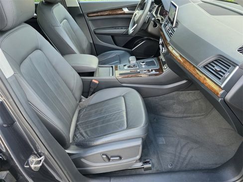Used 2020 Audi Q5 2.0T Premium Plus image 33