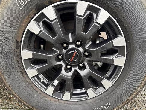 Used 2021 Nissan Titan PRO-4X w/ Pro-4x Convenience Package image 6