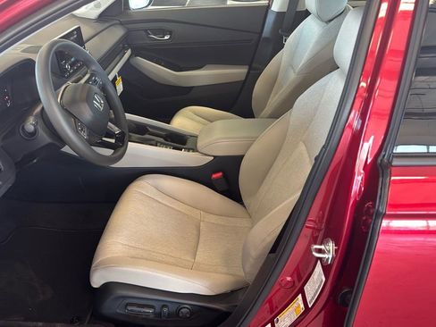 New 2025 Honda Accord SE image 9