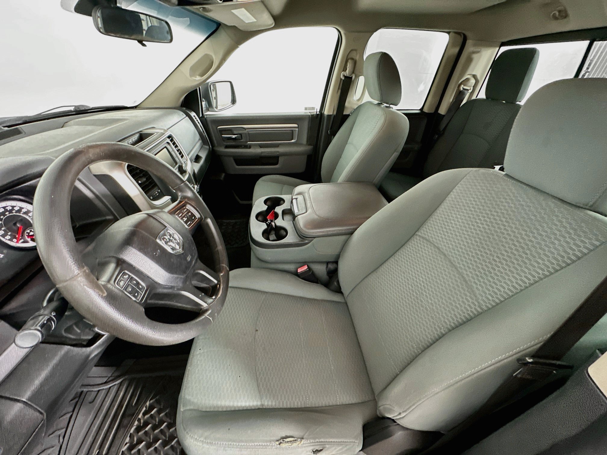 Used 2018 RAM 1500 Classic SLT RWD image 13