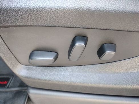 Used 2018 Chevrolet Silverado 1500 LTZ image 33