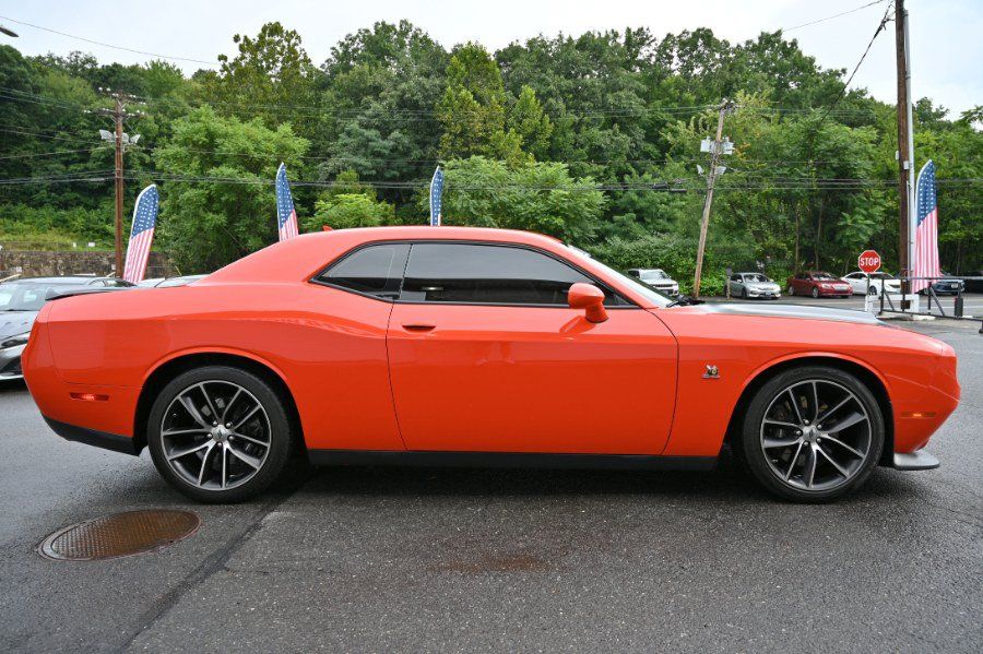 Used 2017 Dodge Challenger R/T Scat Pack RWD image 10