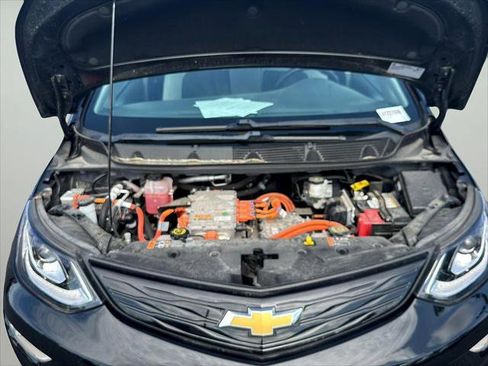 Used 2020 Chevrolet Bolt LT image 11