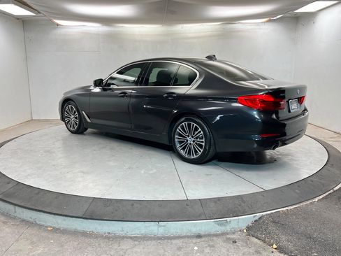Used 2019 BMW 530i xDrive w/ Convenience Package image 3