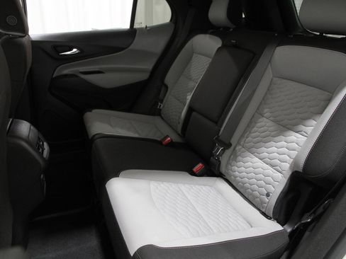 Certified 2021 Chevrolet Equinox LS w/ LS Convenience Package image 19