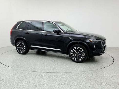New 2026 Volvo XC90 B5 Core image 3