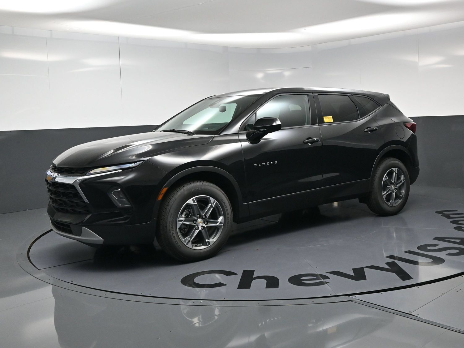 Used 2026 Chevrolet Blazer LT FWD image 11