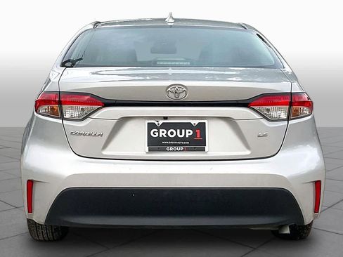 Used 2023 Toyota Corolla LE FWD image 4