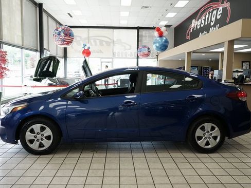 Used 2018 Kia Forte LX image 3