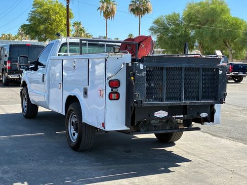 Used 2015 Ford F350 XL w/ Power Equipment Group RWD image 4