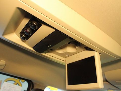 Used 2017 Dodge Grand Caravan SE w/ Power Window Group image 13