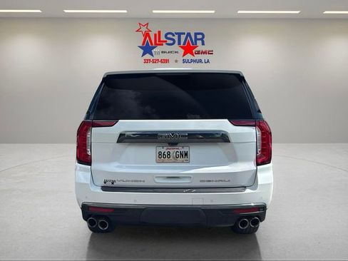 Used 2023 GMC Yukon XL Denali Ultimate AWD/4WD image 4