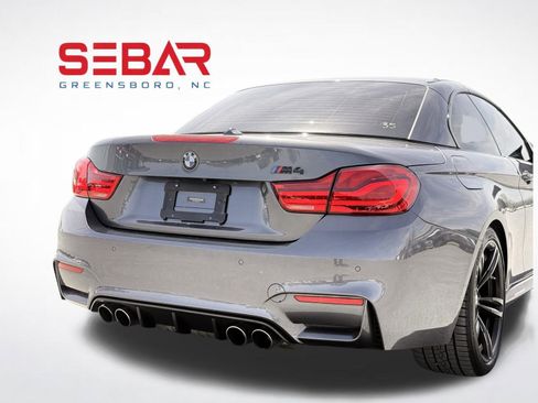 Used 2018 BMW M4 Convertible image 35