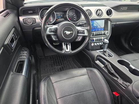 Used 2020 Ford Mustang Premium image 11