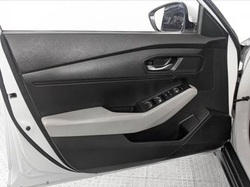 Used 2024 Honda Accord LX image 19