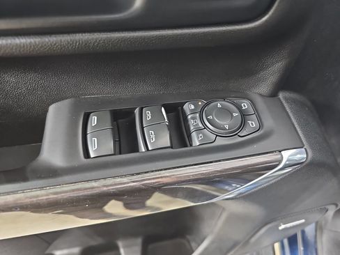 Certified 2020 Chevrolet Silverado 2500 LTZ w/ LTZ Premium Package AWD/4WD image 32
