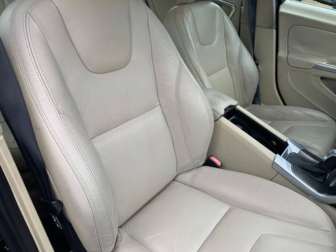 Used 2013 Volvo S60 T5 image 36