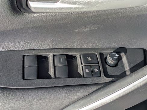 Used 2023 Toyota Corolla SE image 11