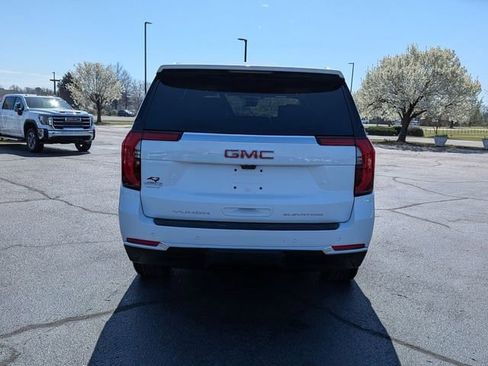 New 2026 GMC Yukon Elevation image 4