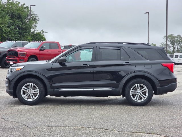 Used 2023 Ford Explorer XLT w/ Equipment Group 202A AWD/4WD image 5
