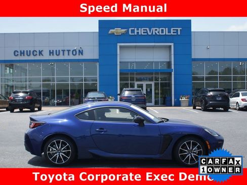 Used 2024 Toyota GR86 RWD image 1