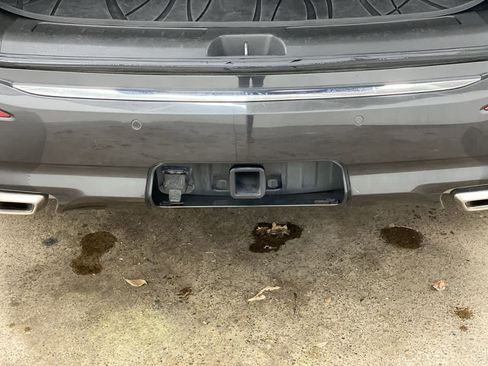 Used 2020 Buick Enclave Premium w/ Sun and Sites Package image 30