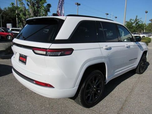 New 2026 Jeep Grand Cherokee Limited AWD/4WD image 7