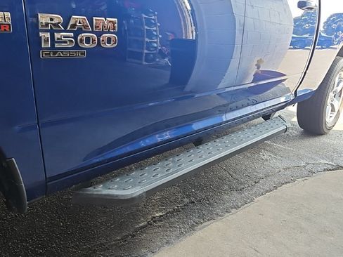 Used 2019 RAM 1500 Big Horn AWD/4WD image 28