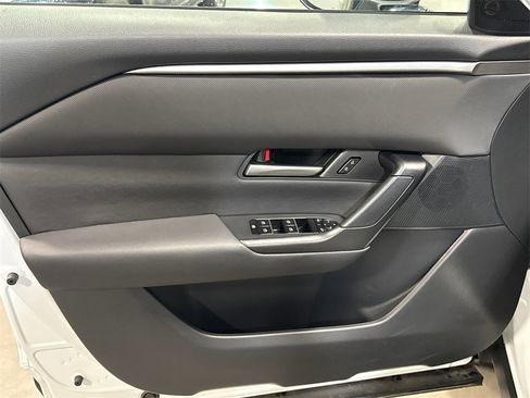 Certified 2025 MAZDA CX-50 2.5 Hybrid w/ Weather Package image 7