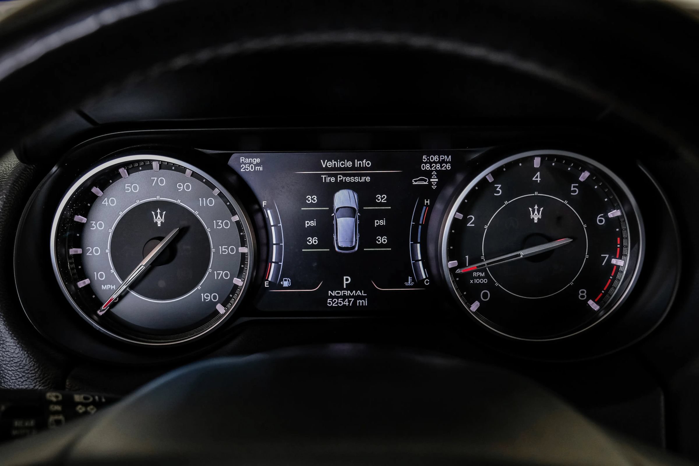 Used 2021 Maserati Levante AWD/4WD image 19