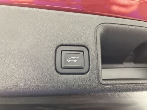 Certified 2024 GMC Terrain SLE w/ Driver Convenience Package image 30