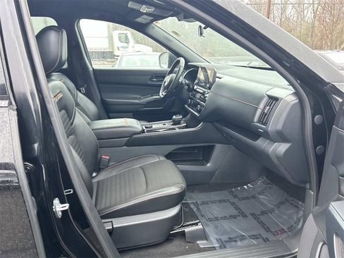 Used 2023 Nissan Pathfinder Rock Creek image 17