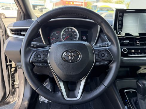 Used 2021 Toyota Corolla SE w/ Carpet Mat Package (TMS) FWD image 17