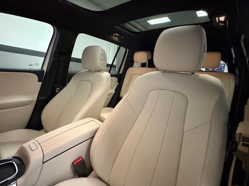 Used 2026 Mercedes-Benz GLB 250 image 25