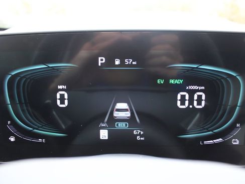 New 2026 Kia Niro EX FWD image 29