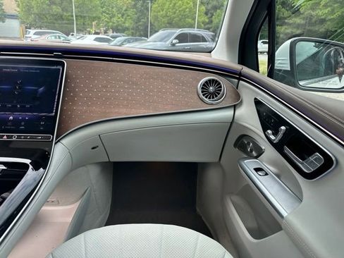 Certified 2023 Mercedes-Benz EQE 350+ SUV image 17