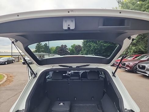 Used 2023 Volkswagen Tiguan SE R-Line AWD/4WD image 13