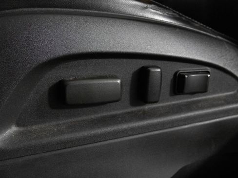 Used 2015 Chevrolet Equinox LTZ image 20