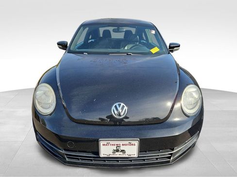Used 2012 Volkswagen Beetle 2.5 image 2
