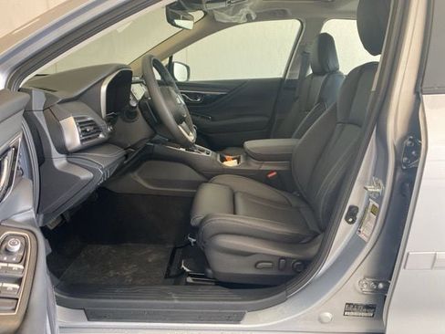 Used 2025 Subaru Legacy Limited image 9