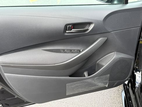 Used 2026 Toyota Corolla LE image 10