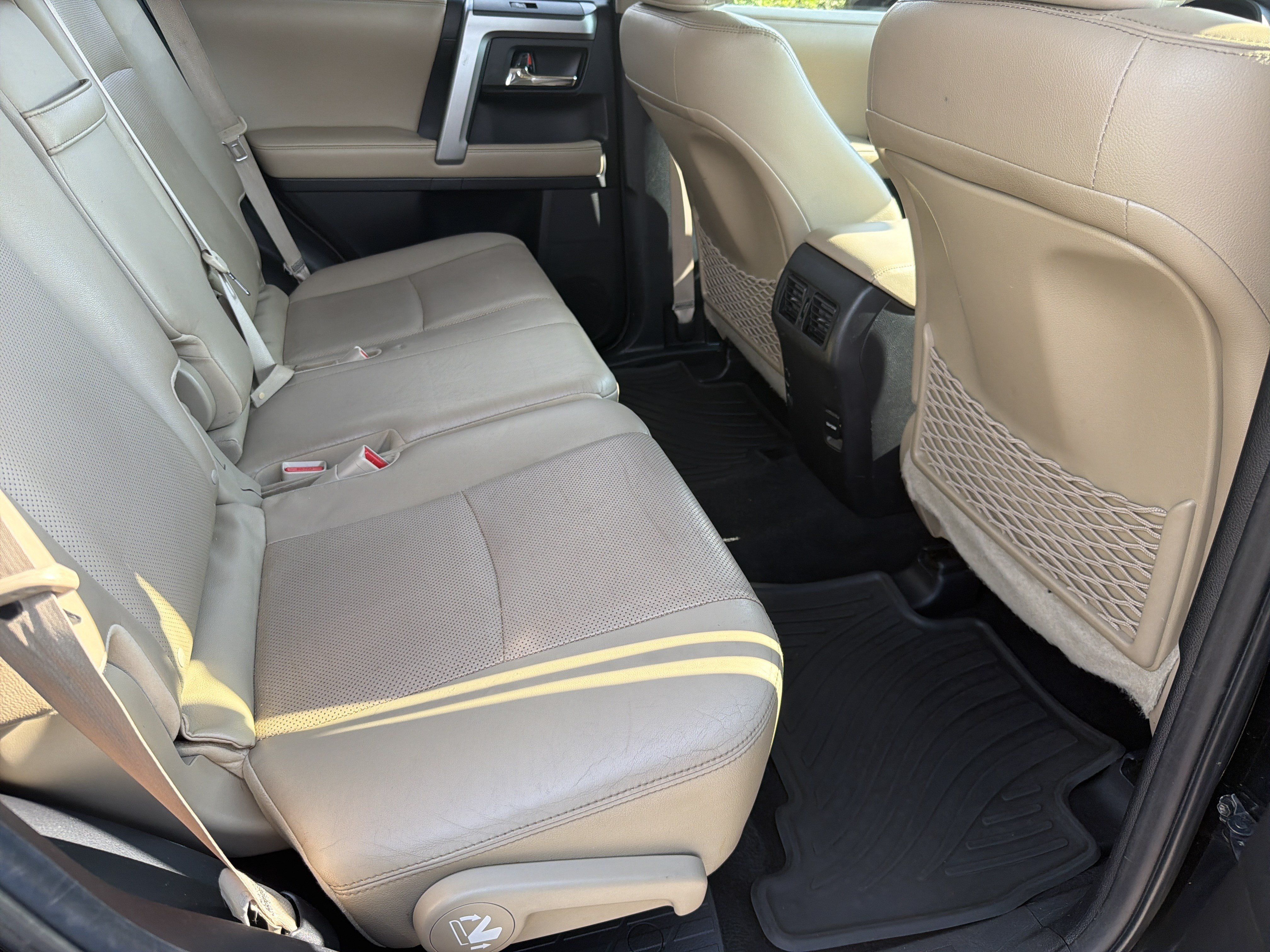 Used 2015 Toyota 4Runner Limited AWD/4WD image 25