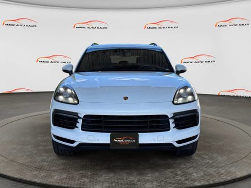 Used 2020 Porsche Cayenne AWD/4WD image 3