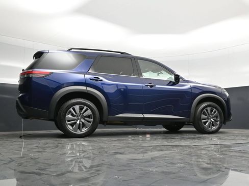 Used 2025 Nissan Pathfinder SV AWD/4WD image 41