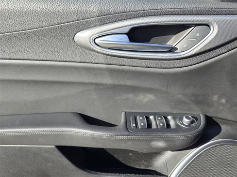 Used 2023 Alfa Romeo Giulia Veloce image 26