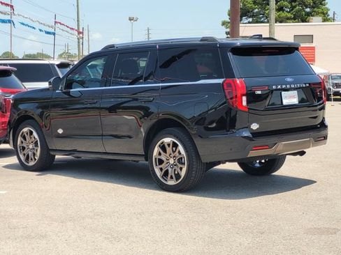 Used 2025 Ford Expedition King Ranch AWD/4WD image 7