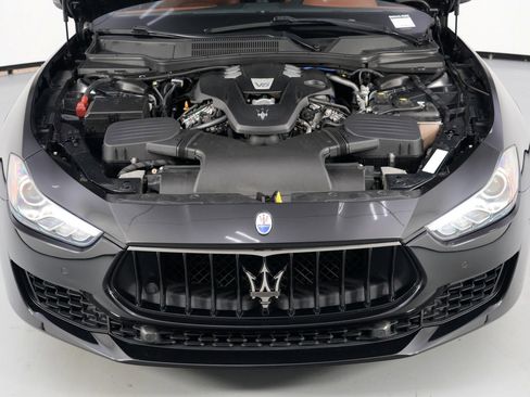 Used 2018 Maserati Ghibli image 7